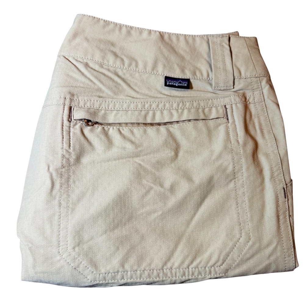 Patagonia Womens Sz 4 Borderless Shorts Beige Mountain To Town Hiking Outdoor